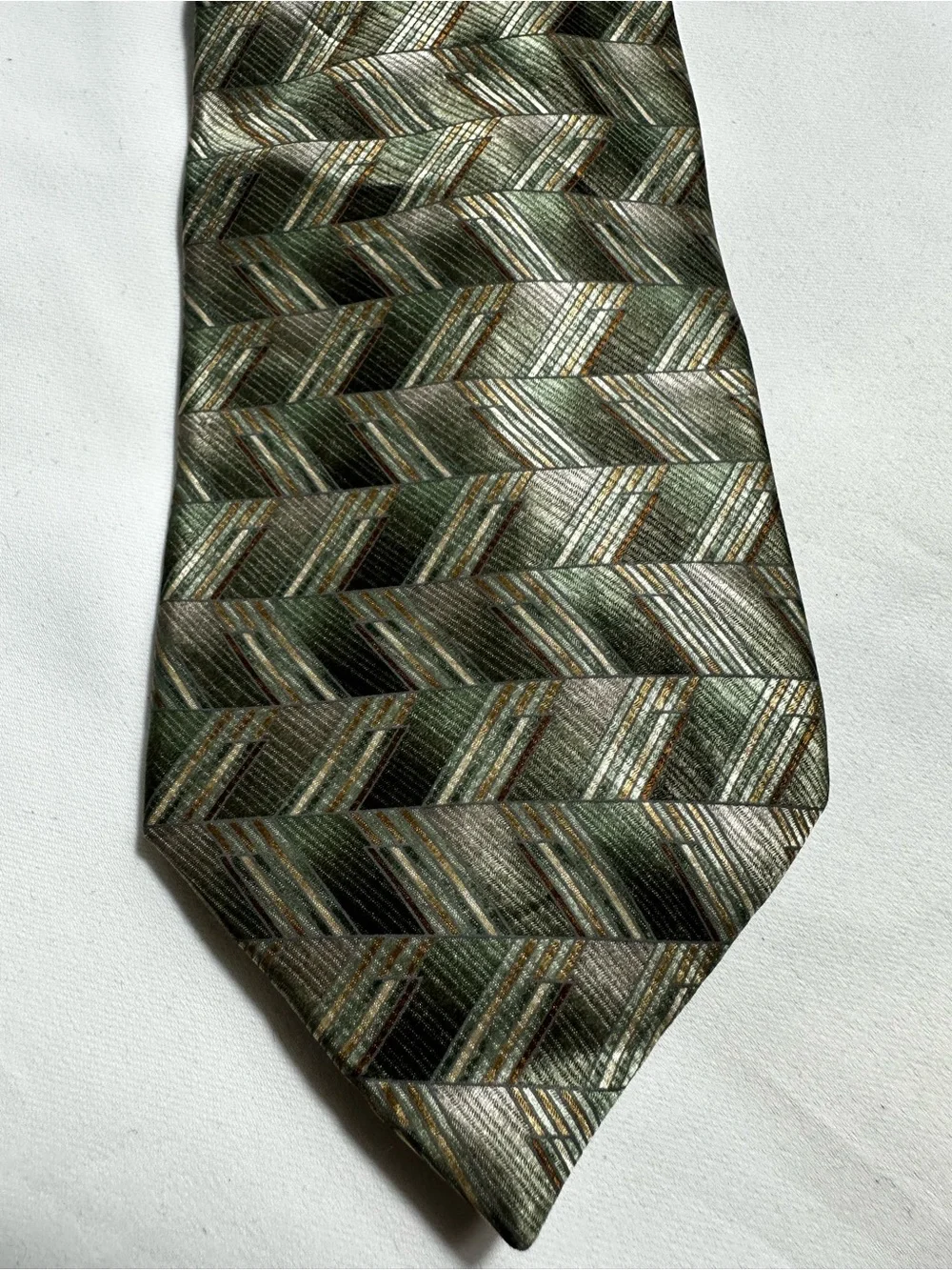 A57. Set of 4 Assorted Men’s Silk Ties – David Taylor, Clubfellow, Campa puritan